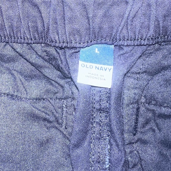 old navy- navy shorts - Picture 5 of 5